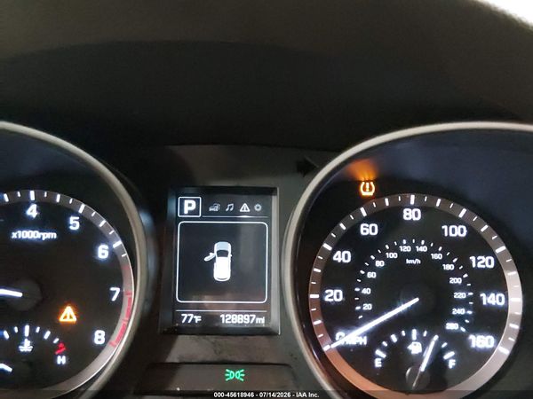 2017 HYUNDAI SANTA FE SE