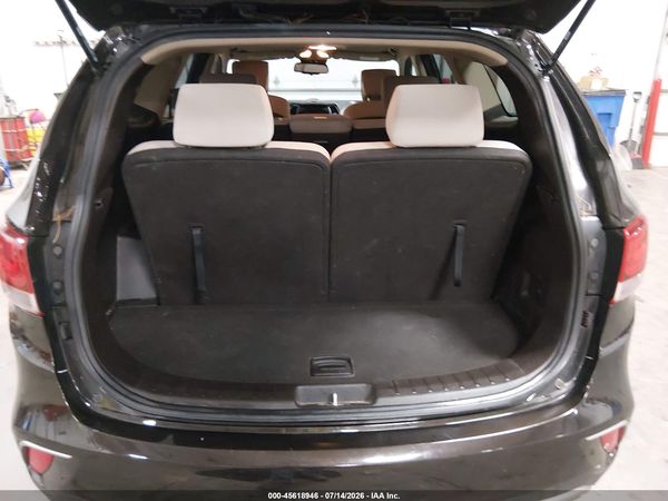 2017 HYUNDAI SANTA FE SE