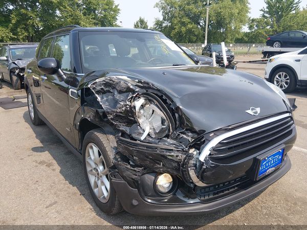 2017 MINI CLUBMAN COOPER