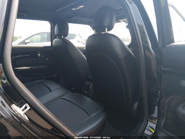 2017 MINI CLUBMAN COOPER
