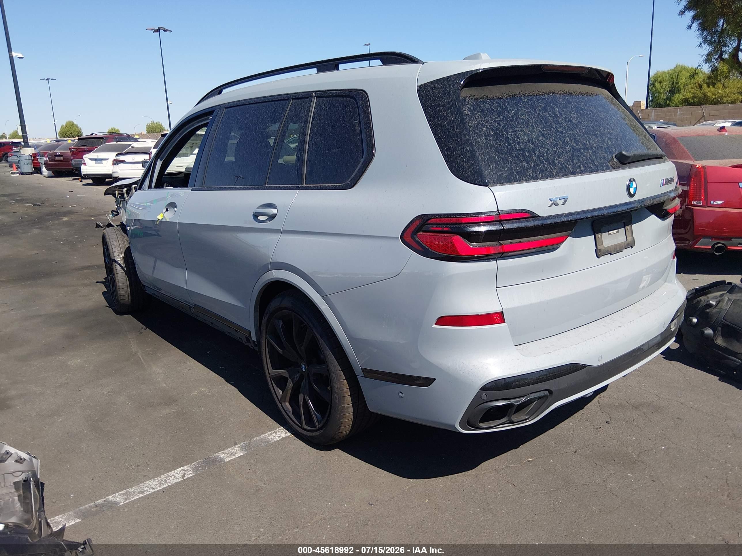 2024 BMW X7 M60I
