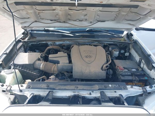 2018 TOYOTA TACOMA SR V6