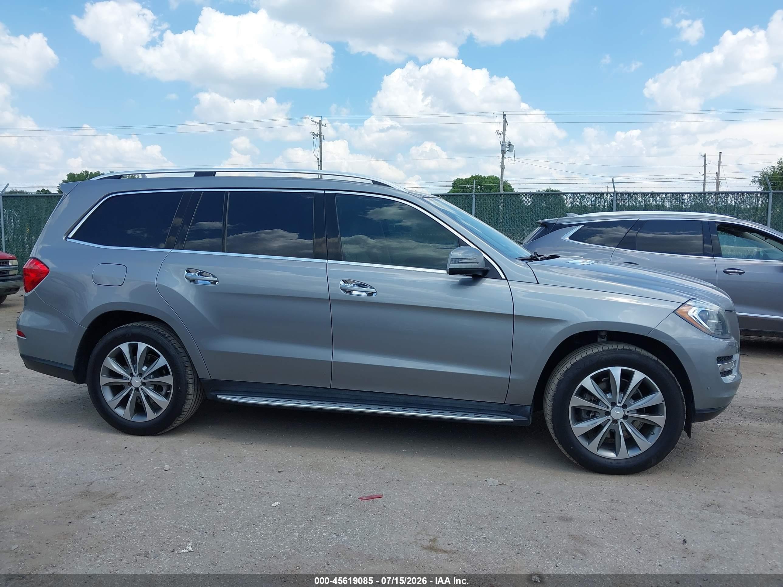 2015 MERCEDES-BENZ GL 450 4MATIC
