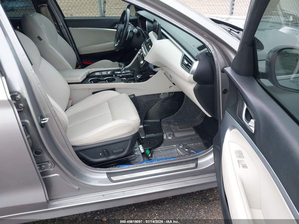 2024 GENESIS G70 2.5T RWD