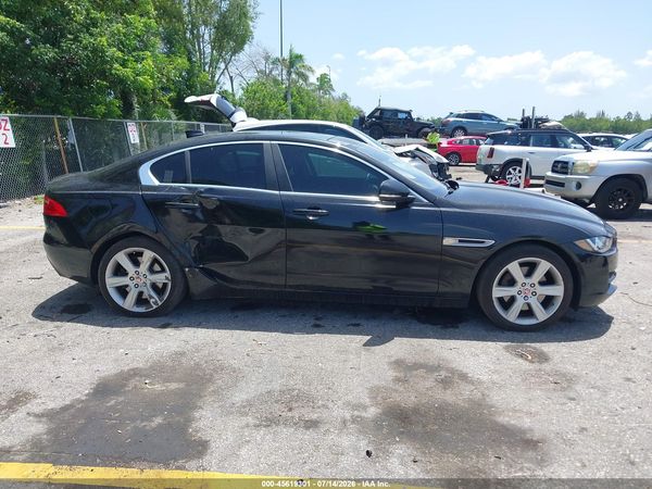 2017 JAGUAR XE 25T PRESTIGE