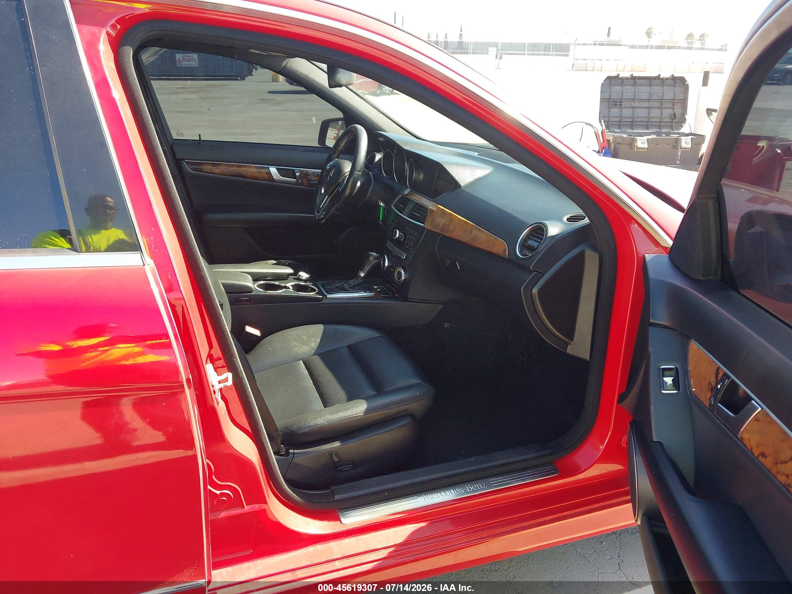 2012 MERCEDES-BENZ C 250 C250