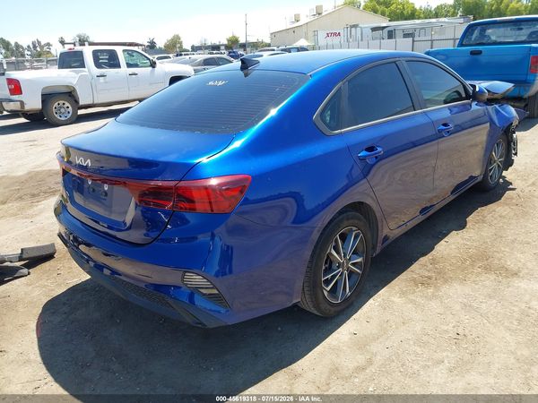 2023 KIA FORTE LXS