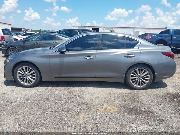 2021 INFINITI Q50 LUXE AWD