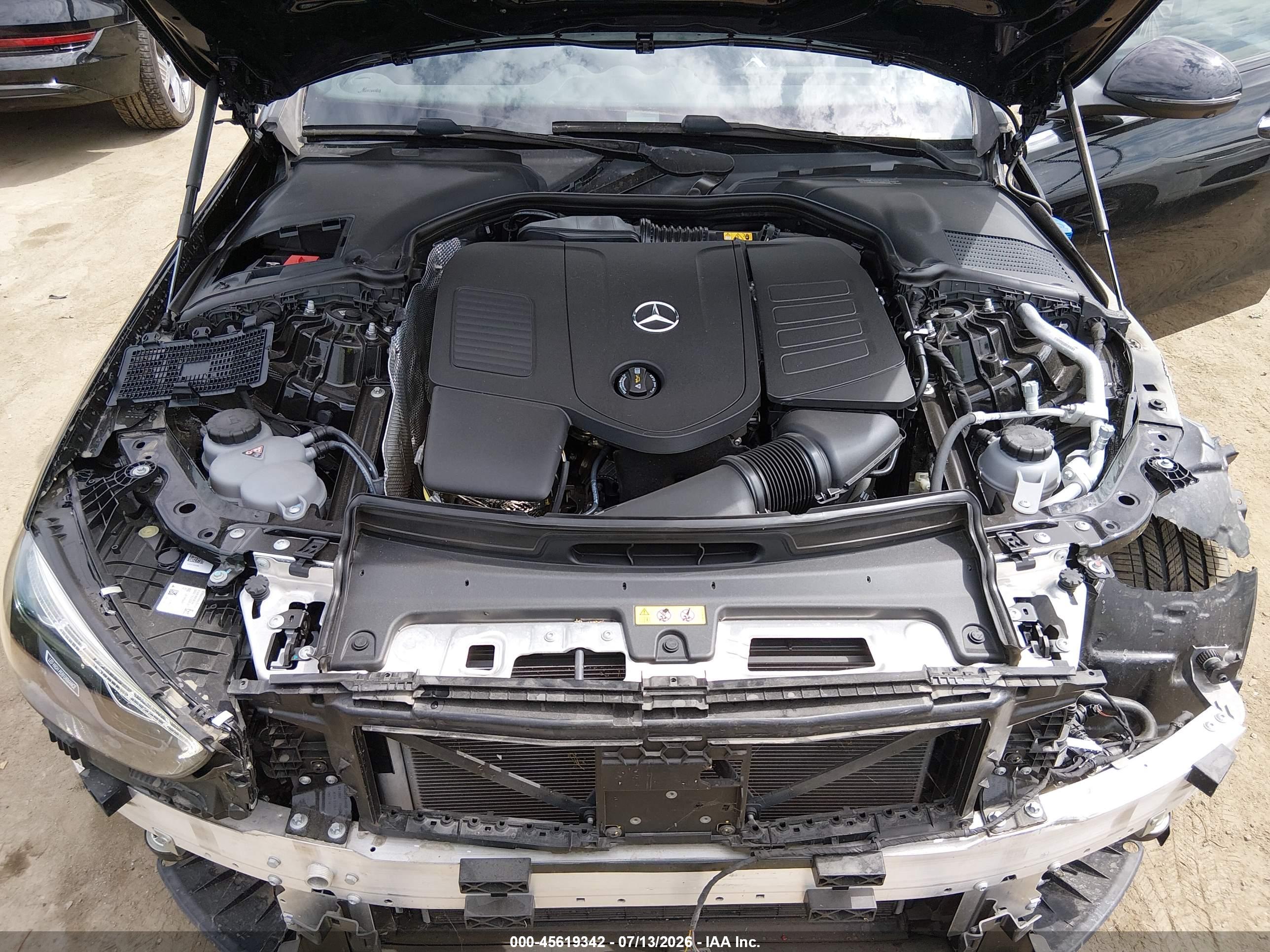 2025 MERCEDES-BENZ C 300 C300