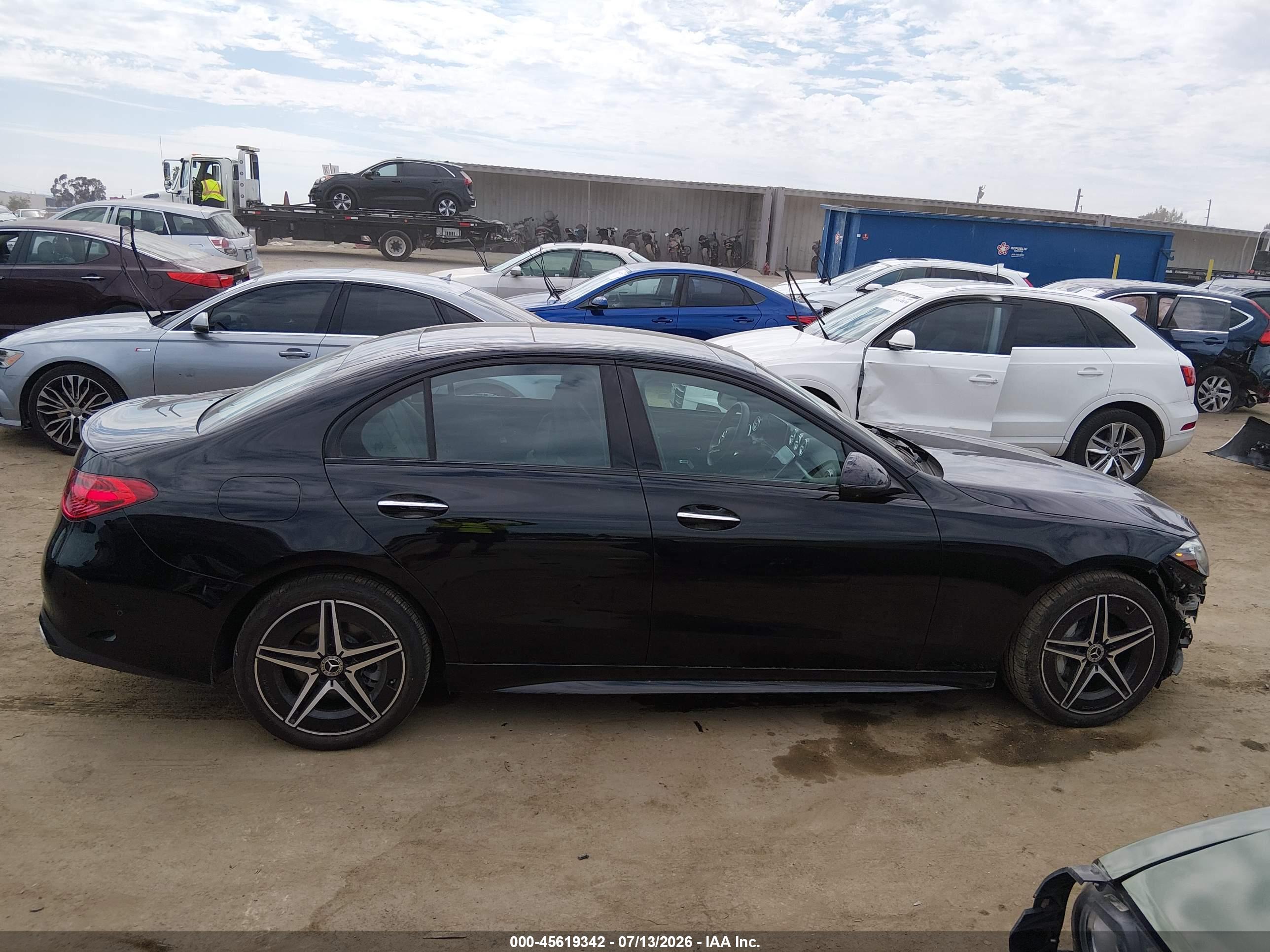 2025 MERCEDES-BENZ C 300 C300