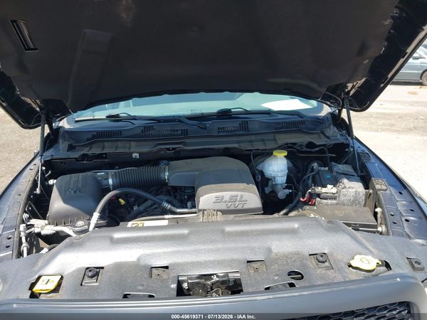 2018 RAM 1500 TRADESMAN  4X2 6'4 BOX