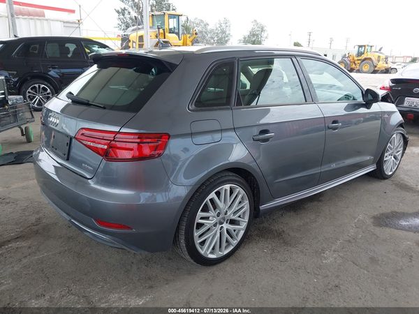 2018 AUDI A3 E-TRON