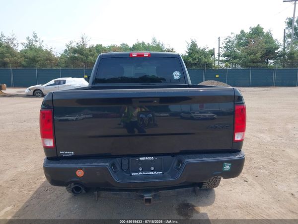 2018 RAM 1500 ST