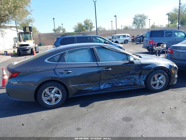 2022 HYUNDAI SONATA SE