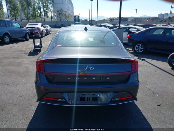 2022 HYUNDAI SONATA SE