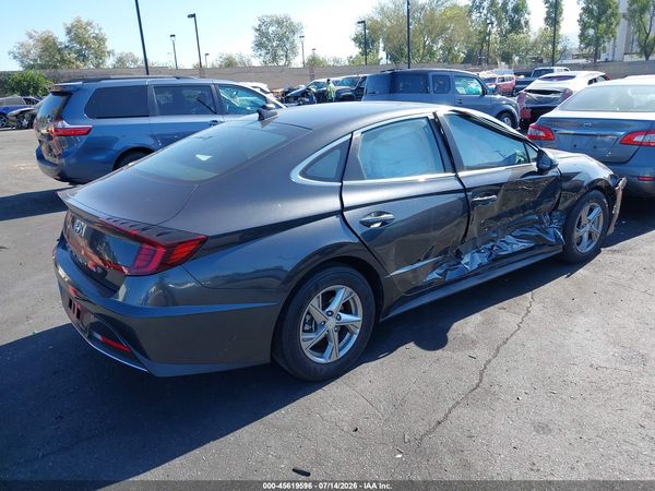 2022 HYUNDAI SONATA SE