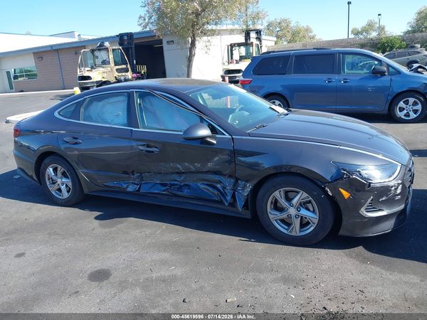 2022 HYUNDAI SONATA SE