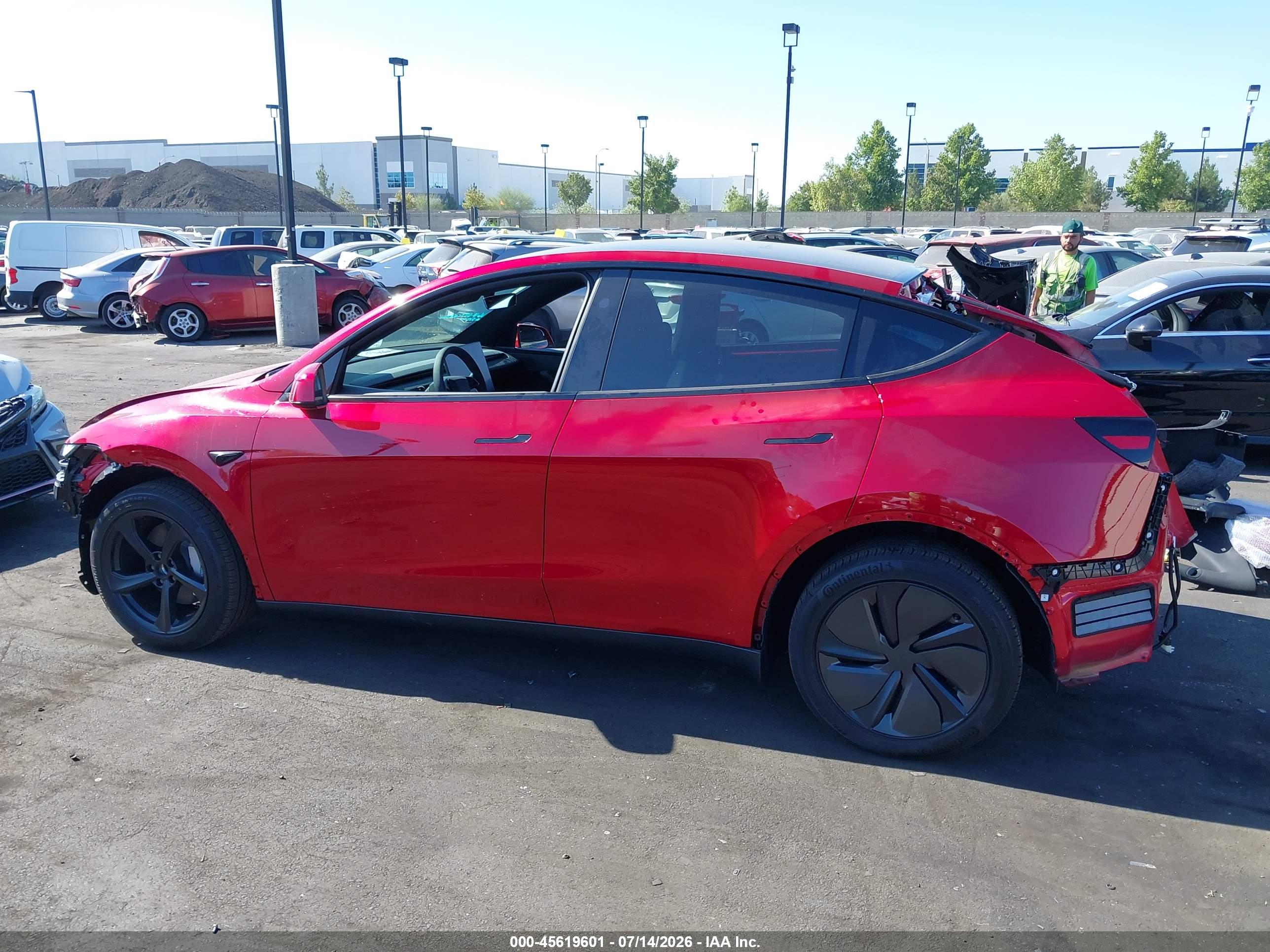 2026 TESLA MODEL Y