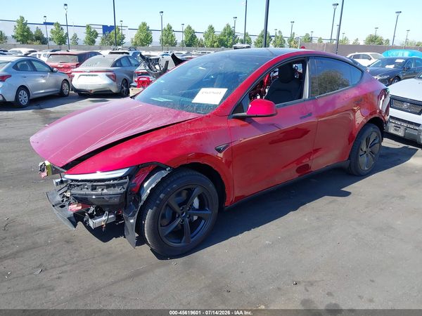 2026 TESLA MODEL Y