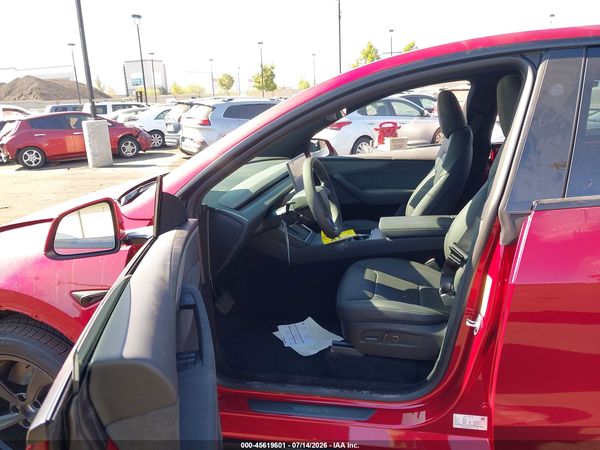 2026 TESLA MODEL Y