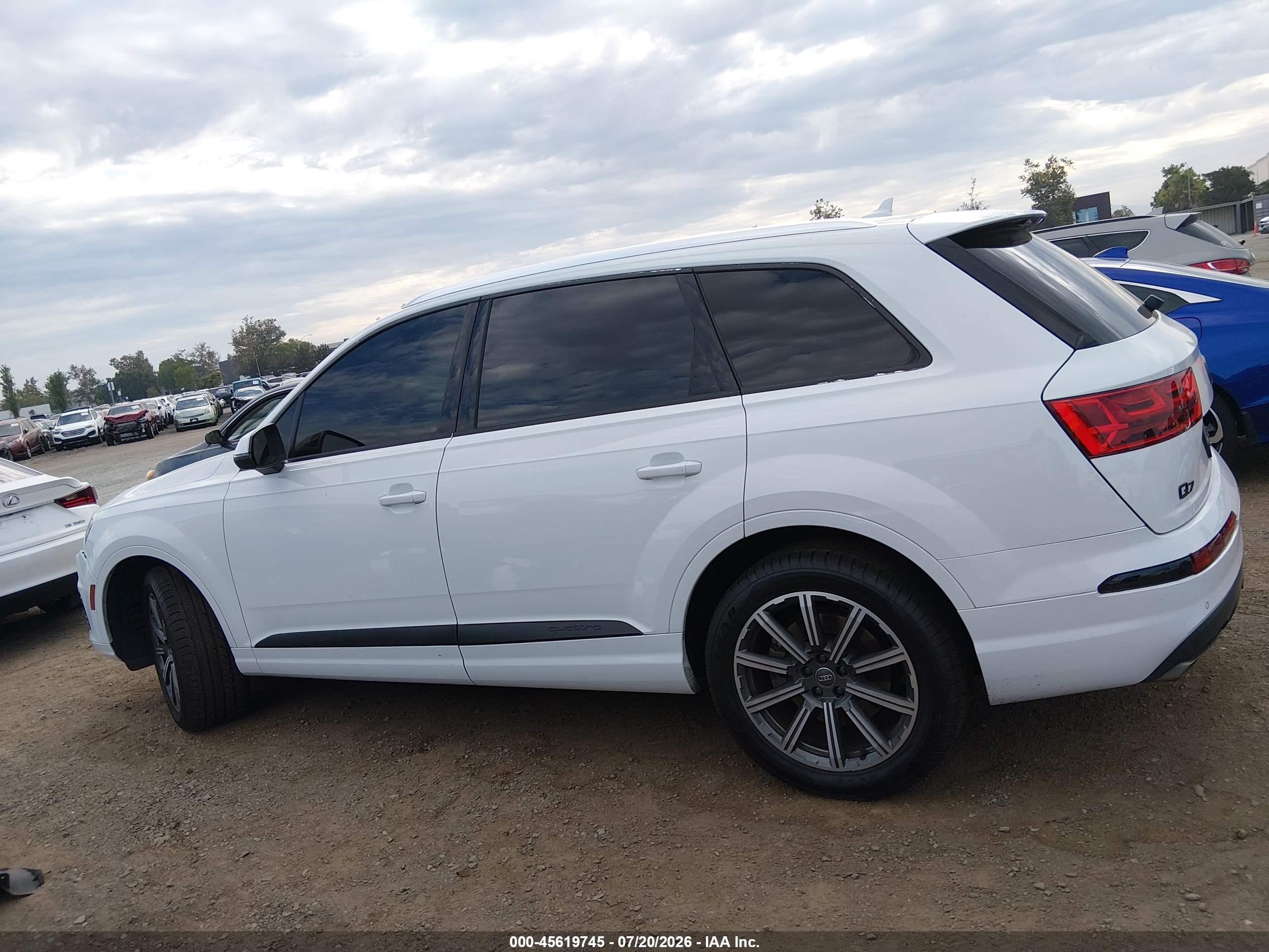 2017 AUDI Q7 3.0T PREMIUM
