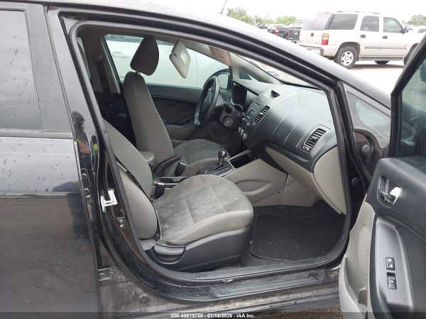 2016 KIA FORTE LX
