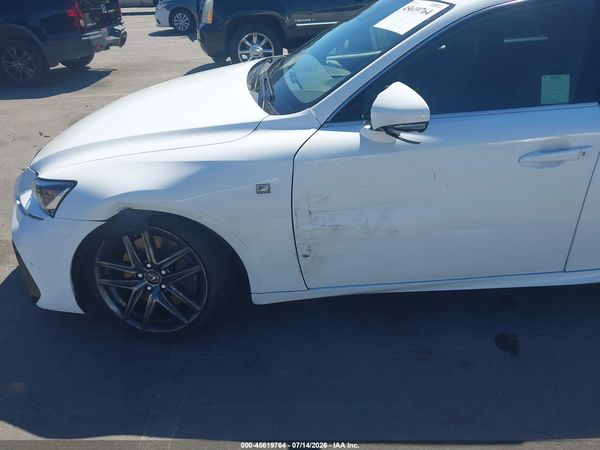 2018 LEXUS IS 300