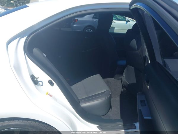 2018 LEXUS IS 300