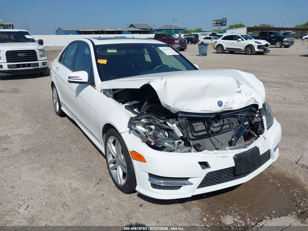 2014 MERCEDES-BENZ C 250 SPORT