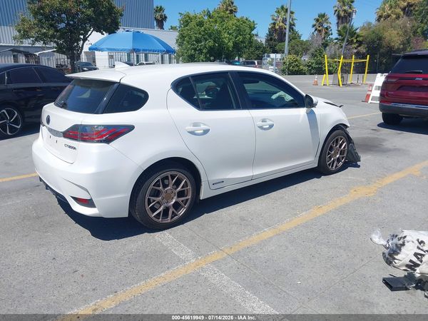 2016 LEXUS CT 200H
