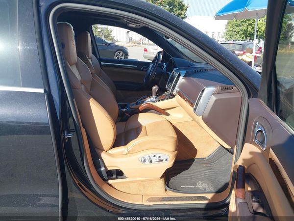 2012 PORSCHE CAYENNE TURBO