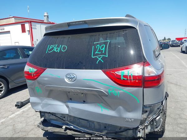 2017 TOYOTA SIENNA XLE 8 PASSENGER