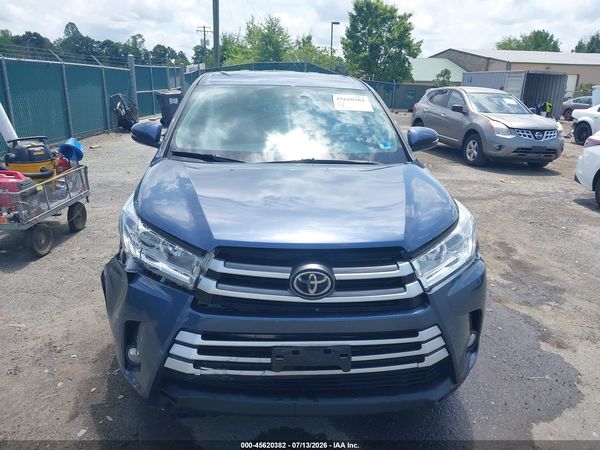 2019 TOYOTA HIGHLANDER LE PLUS