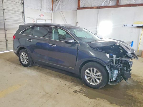 2017 KIA SORENTO L, LX
