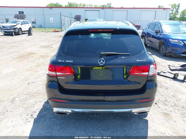 2017 MERCEDES-BENZ GLC 300 4MATIC