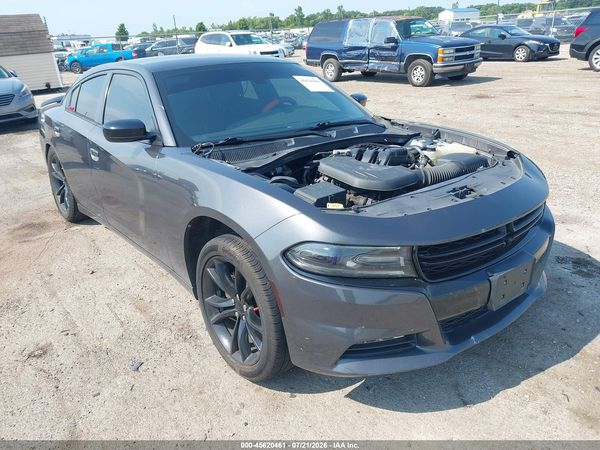 2016 DODGE CHARGER SXT