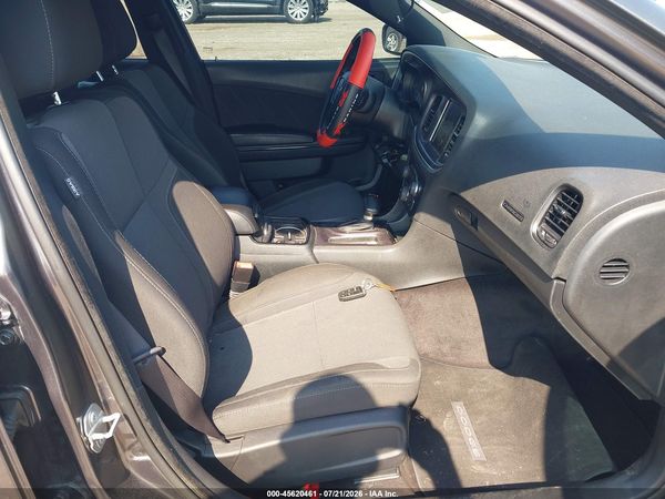 2016 DODGE CHARGER SXT
