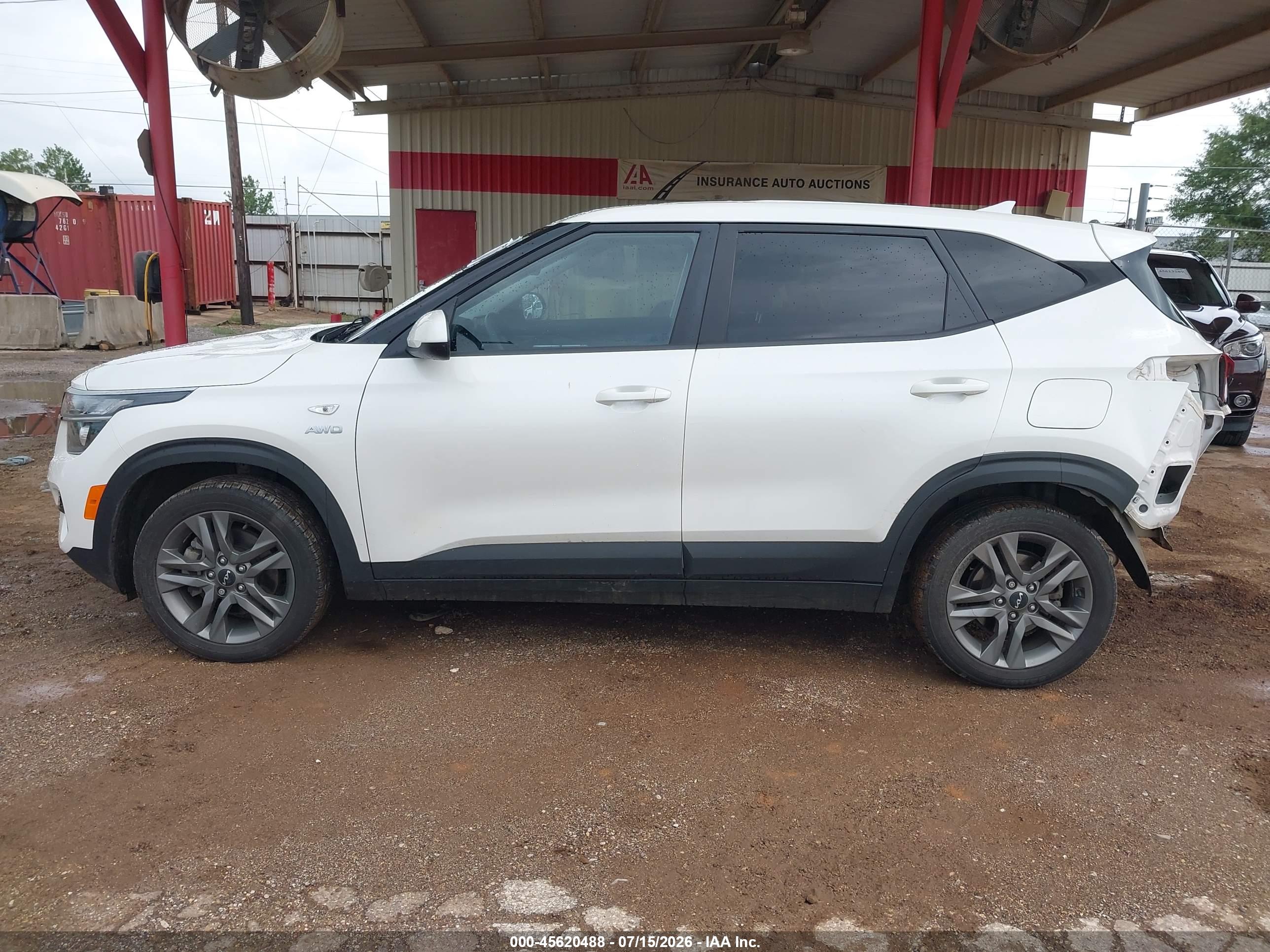 2022 KIA SELTOS LX
