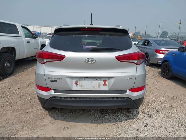 2017 HYUNDAI TUCSON SE
