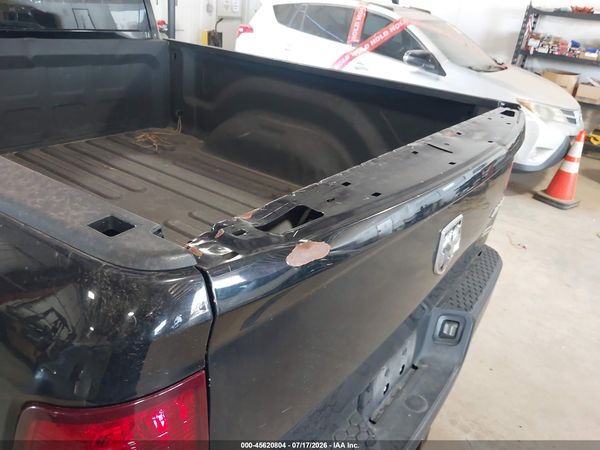 2019 RAM 1500 CLASSIC TRADESMAN  4X4 6'4 BOX