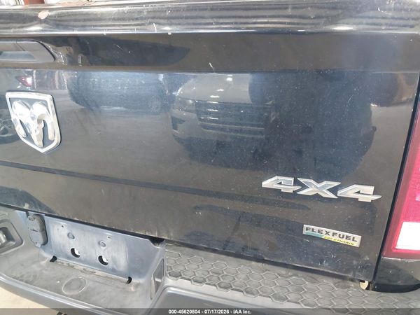 2019 RAM 1500 CLASSIC TRADESMAN  4X4 6'4 BOX