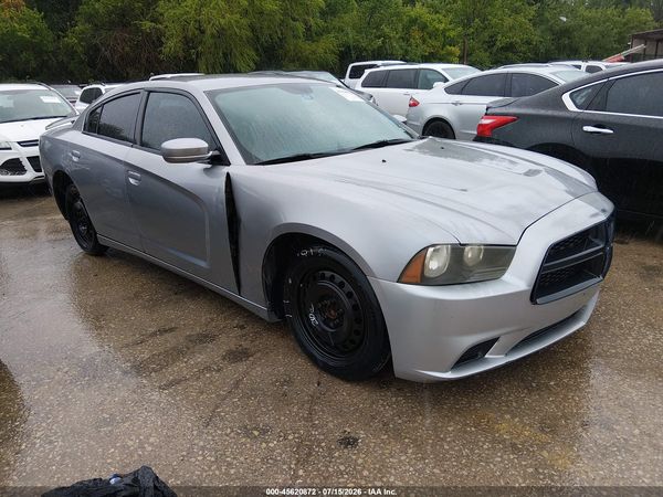 2013 DODGE CHARGER SE