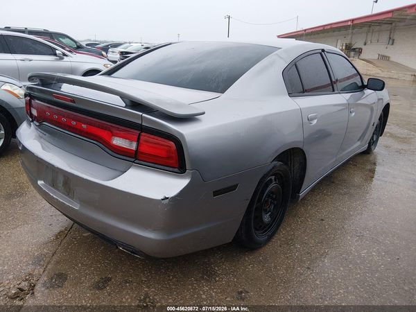 2013 DODGE CHARGER SE