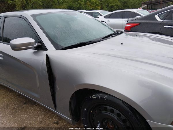 2013 DODGE CHARGER SE