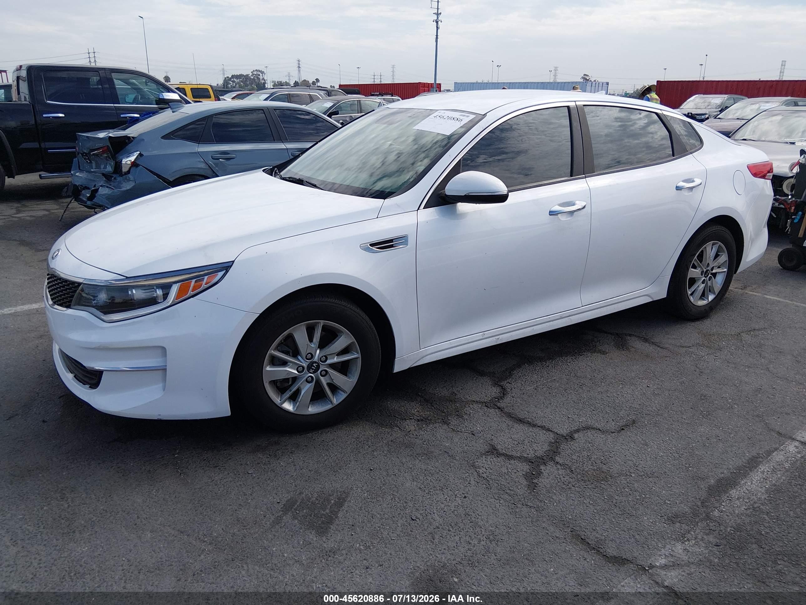 2017 KIA OPTIMA LX