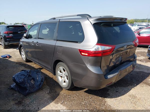 2015 TOYOTA SIENNA LE 8 PASSENGER — I3