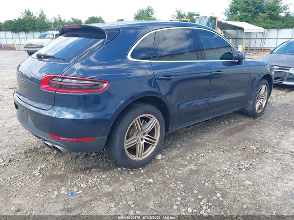2016 PORSCHE MACAN S