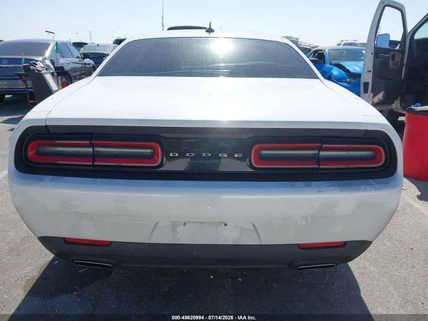 2016 DODGE CHALLENGER SXT