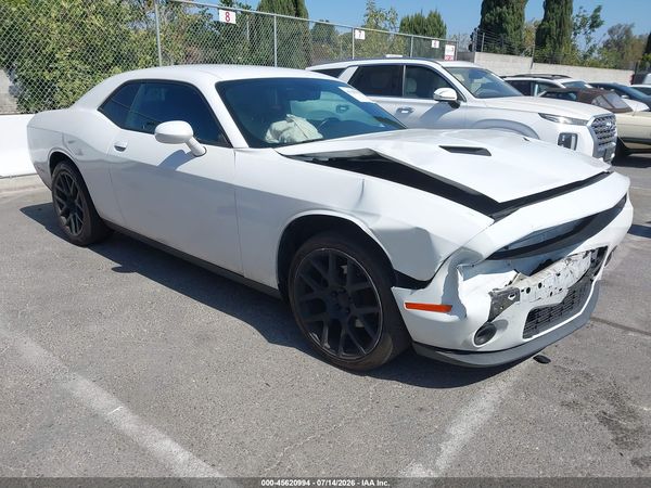 2016 DODGE CHALLENGER SXT
