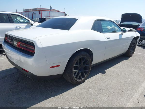 2016 DODGE CHALLENGER SXT